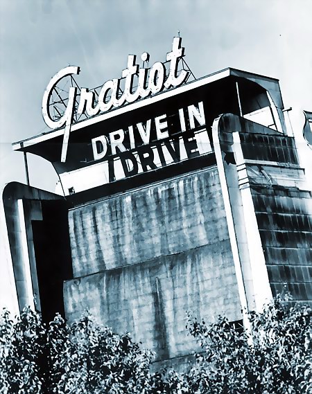 Gratiot Drive-In Theatre - Screen Tower Closed